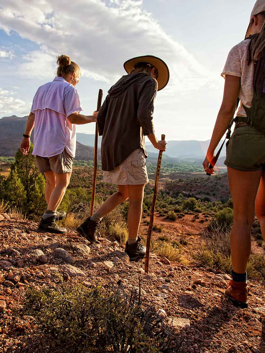 Girls Hiking near Gateway Canyon Resort