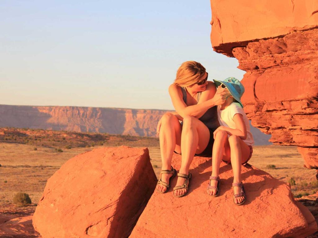 mother and child in Colorado outdoors